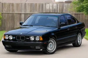 BMW M5 1991 - 2003 Outdoor Indoor Collector-Fit Car Cover