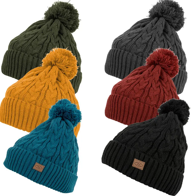 Highlander Outdoor - strikket hue med kvast - vælg mellem 6 farver