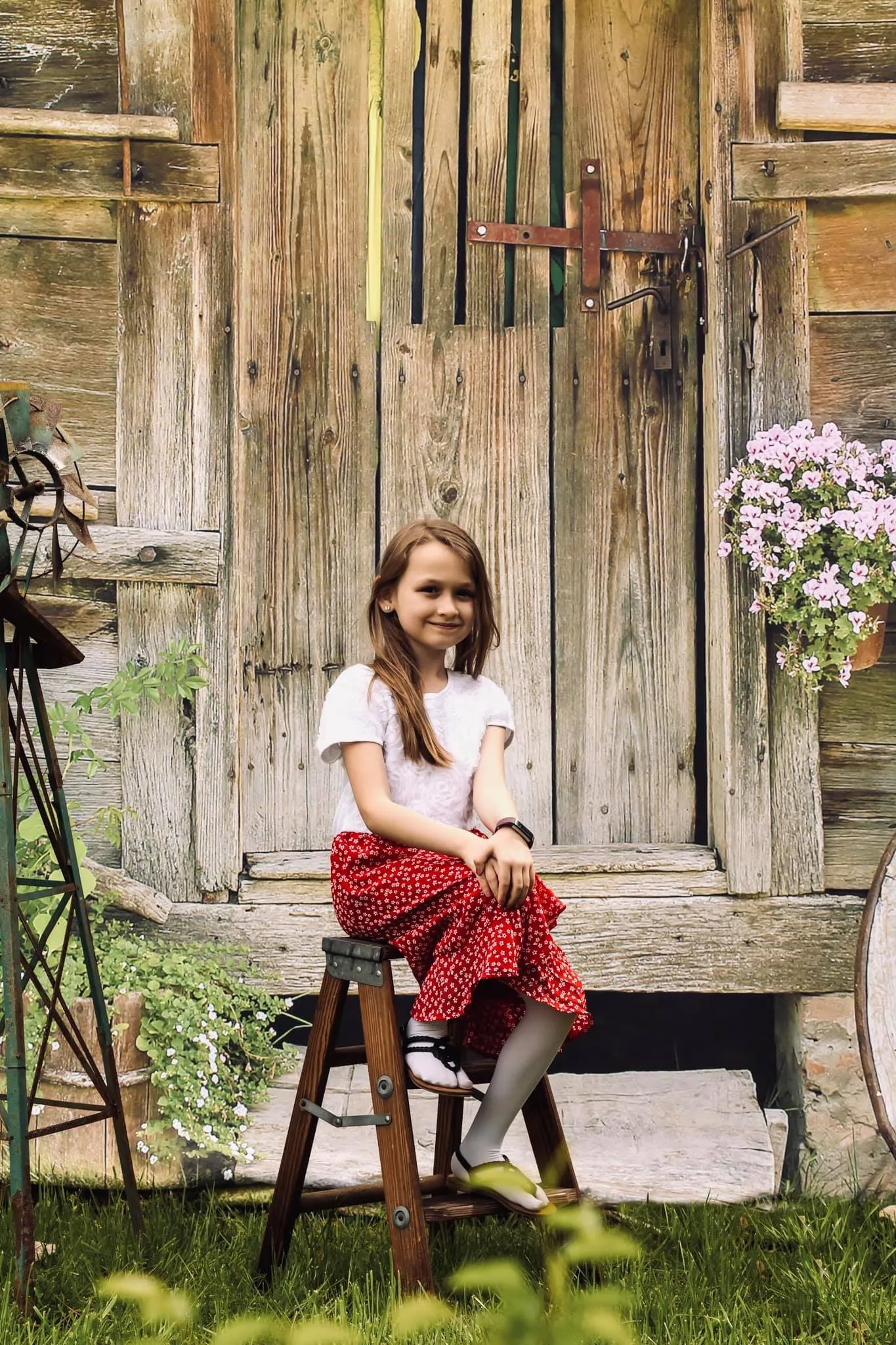 Kate Outdoor Backdrop Old Wood Barn for Photography