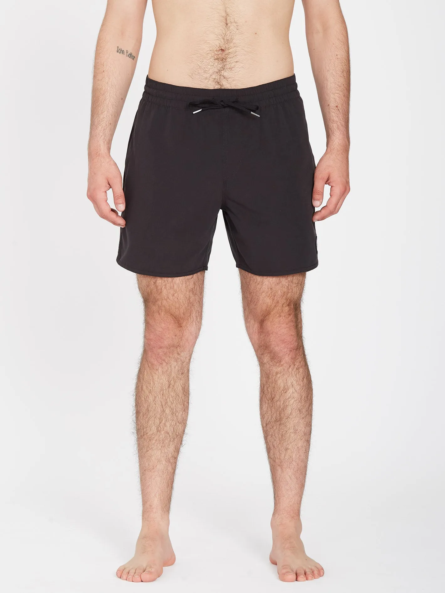Lido Solid 16" Trunk - BLACK
