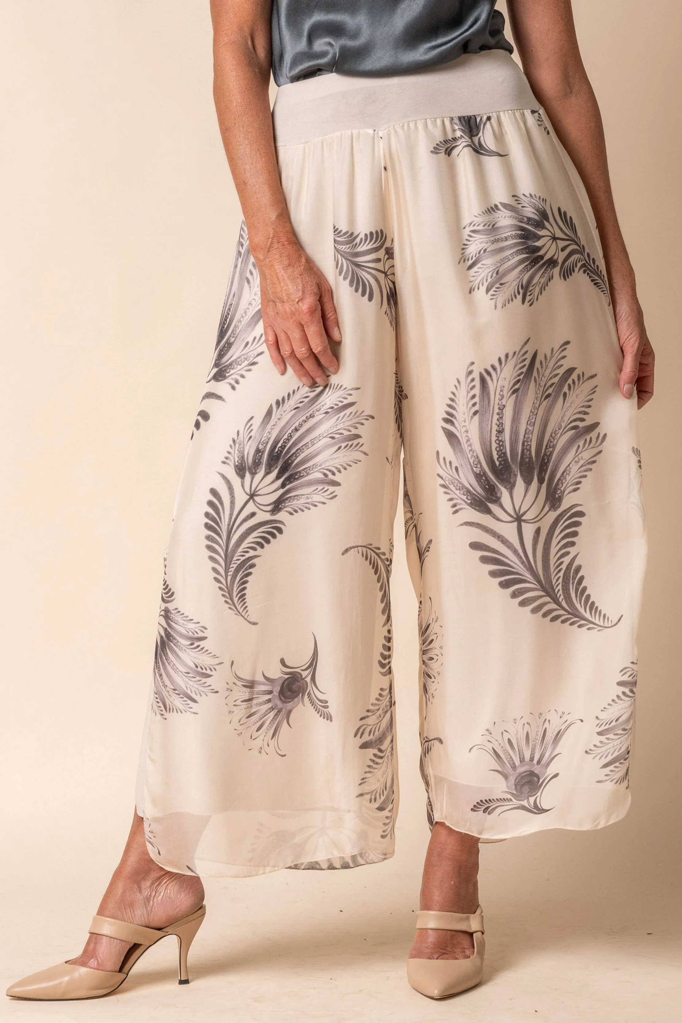 Lucia Silk Pants in Latte