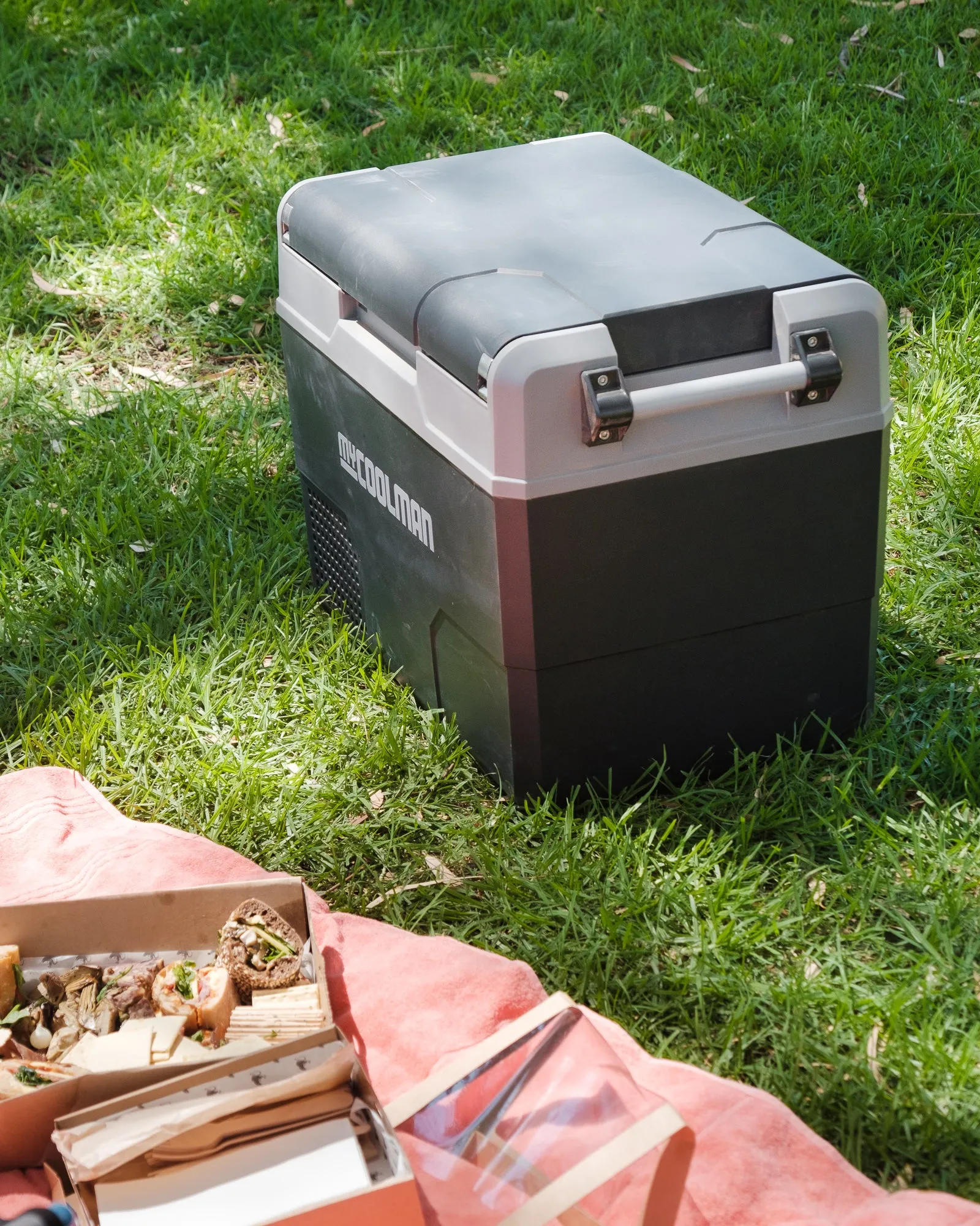 myCOOLMAN 47L 'The Roamer' Portable Fridge/Freezer - CEP47