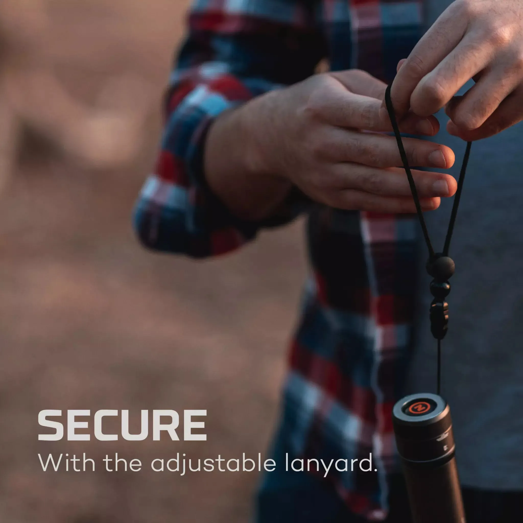 NEBO NEWTON 1000 LUMEN FLASHLIGHT