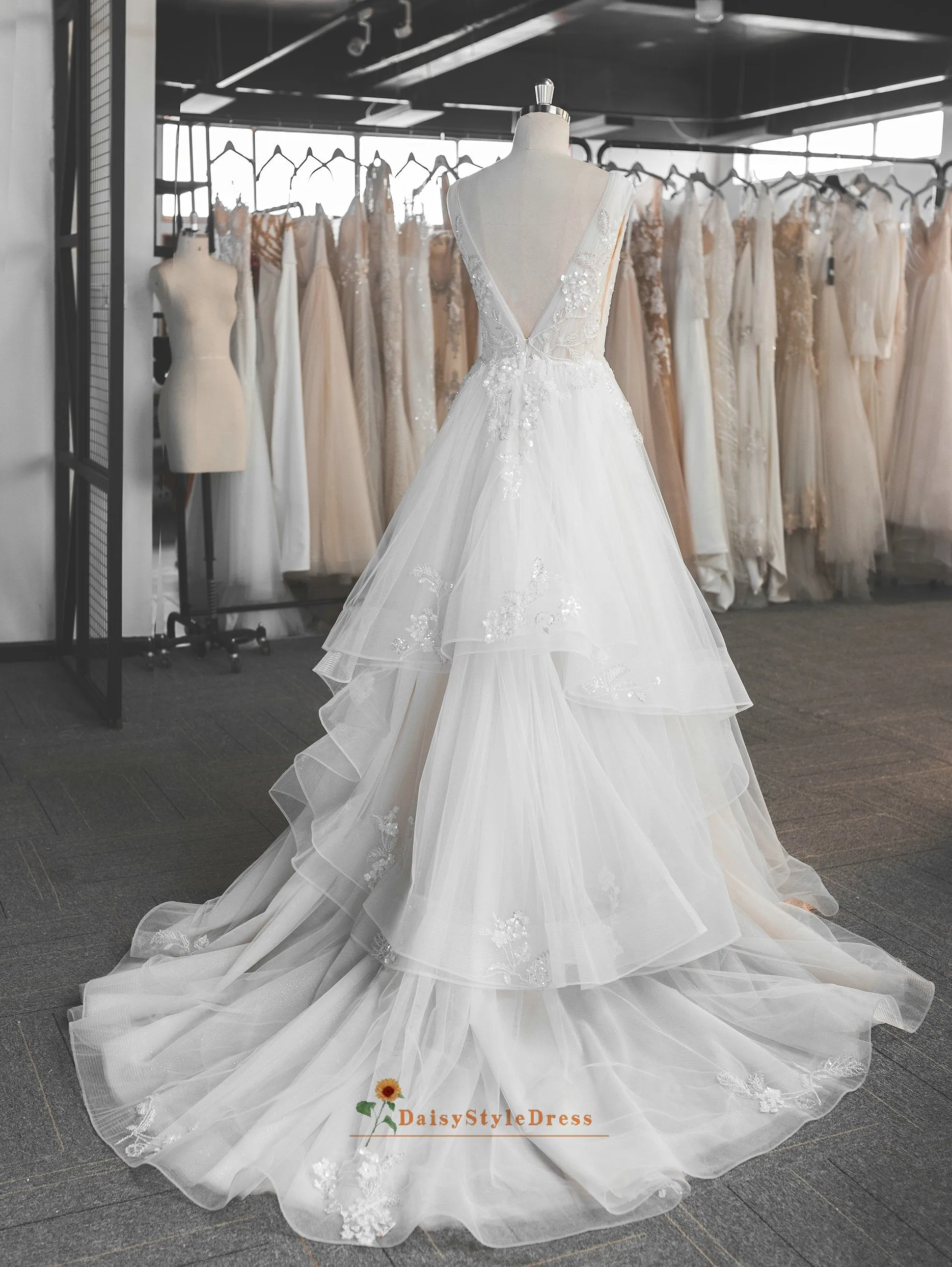 Sexy Low V-back Soft Tulle Summer Wedding Dress