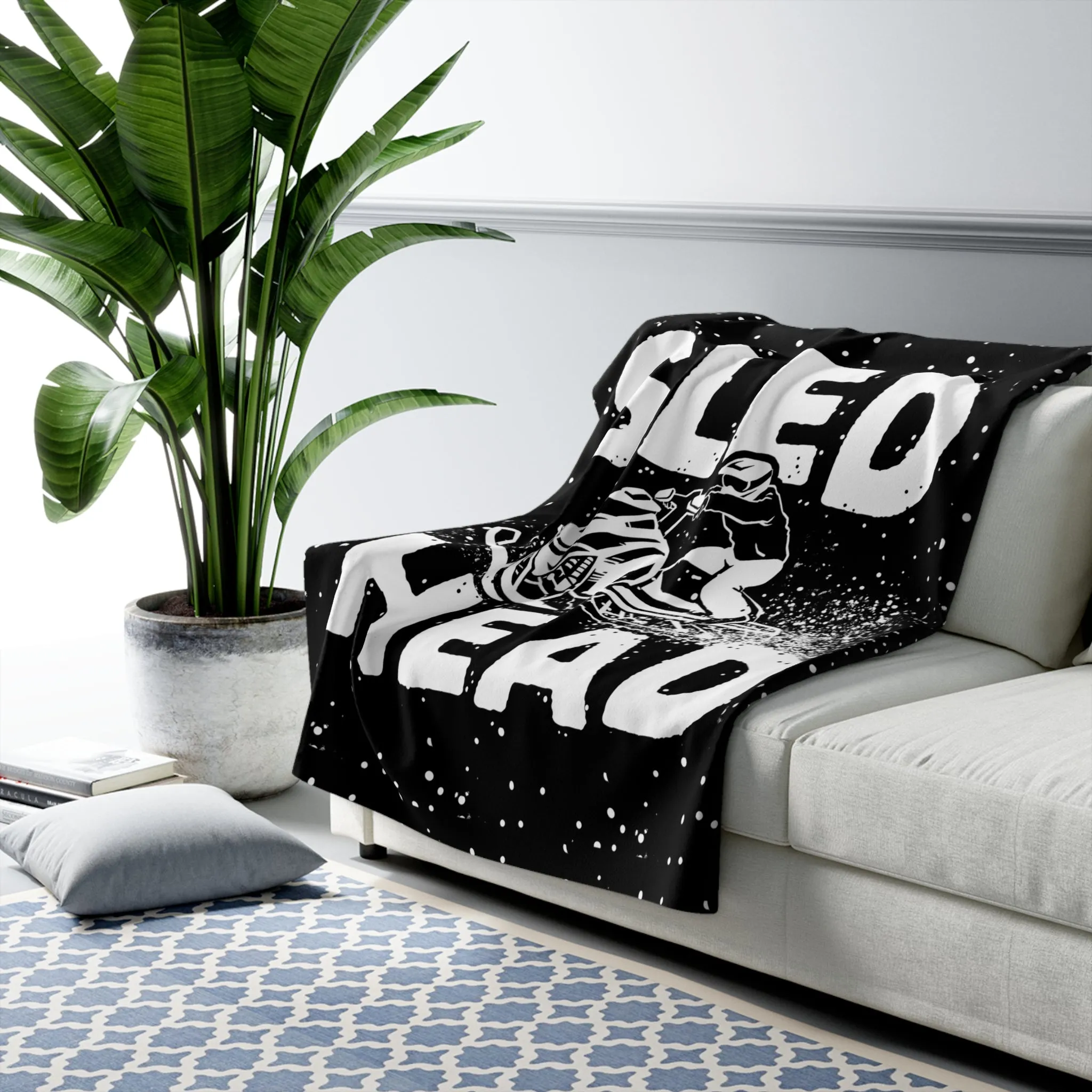 Sled Head Sherpa Fleece Blanket