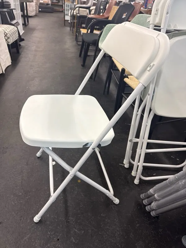SUGIFT 10 Pack Plastic Folding Chair Outdoor Indoor White Folding Chairs, 350lbs Capacity - new
