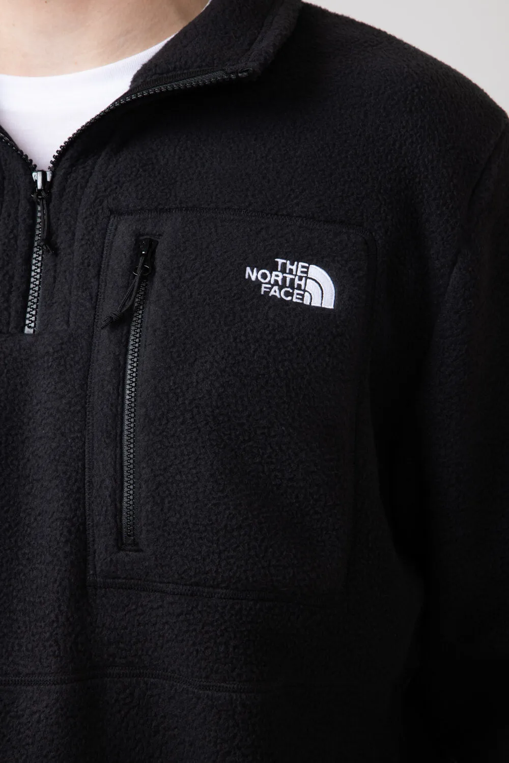 The North Face Yumiori Fleece Quarter Zip for Men in Black | NF0A883S-KX8-BLK