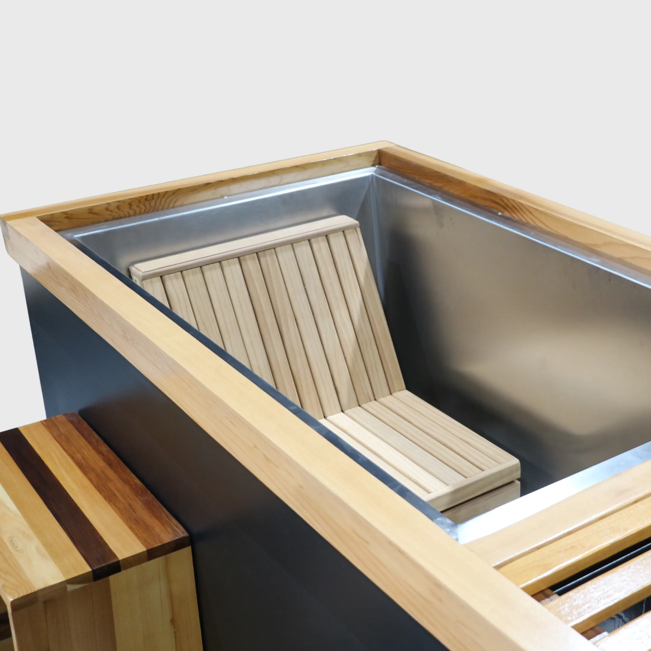 VERVE Kald Ice Bath with 2HP Chiller
