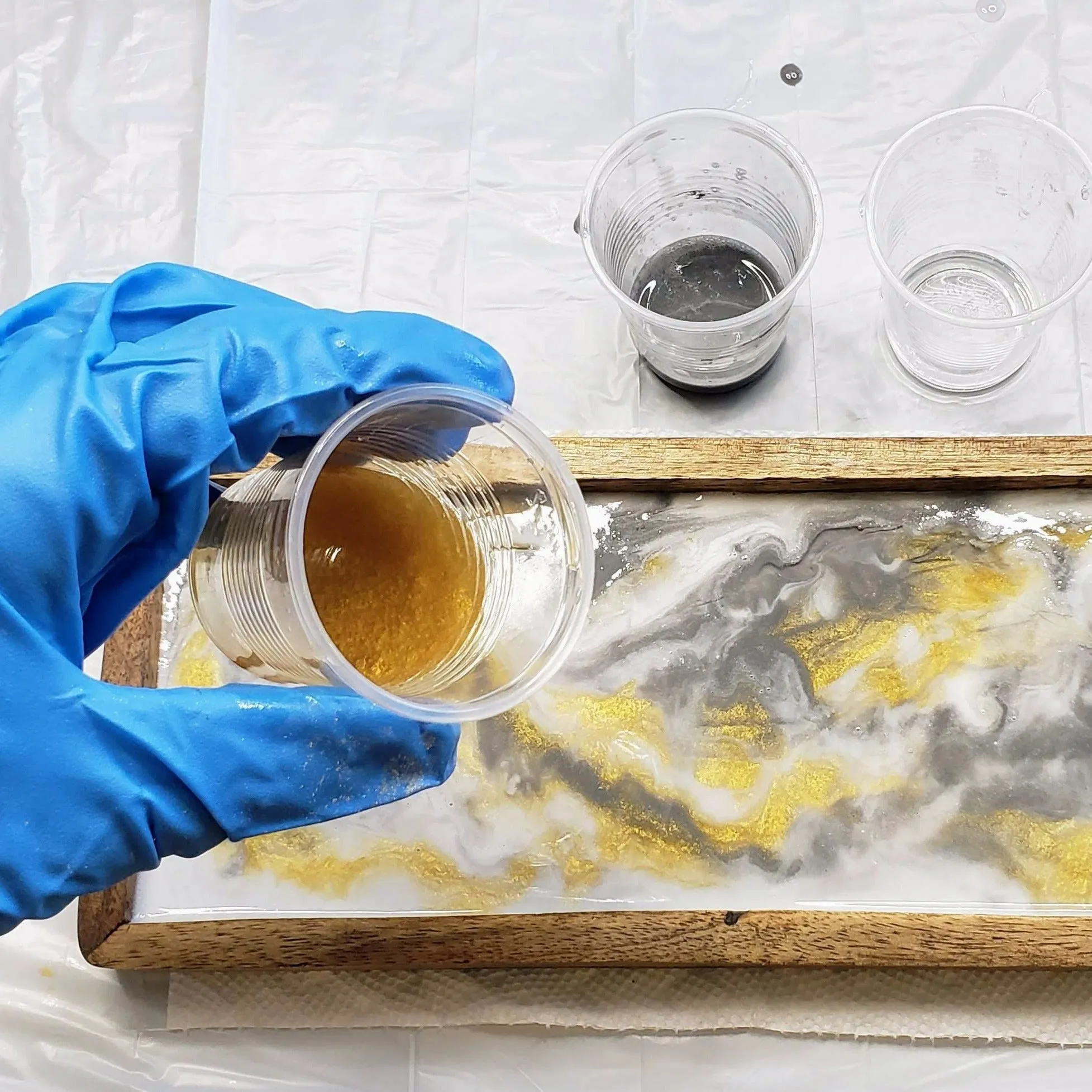 [Virtual] Marbled Resin Tray Class