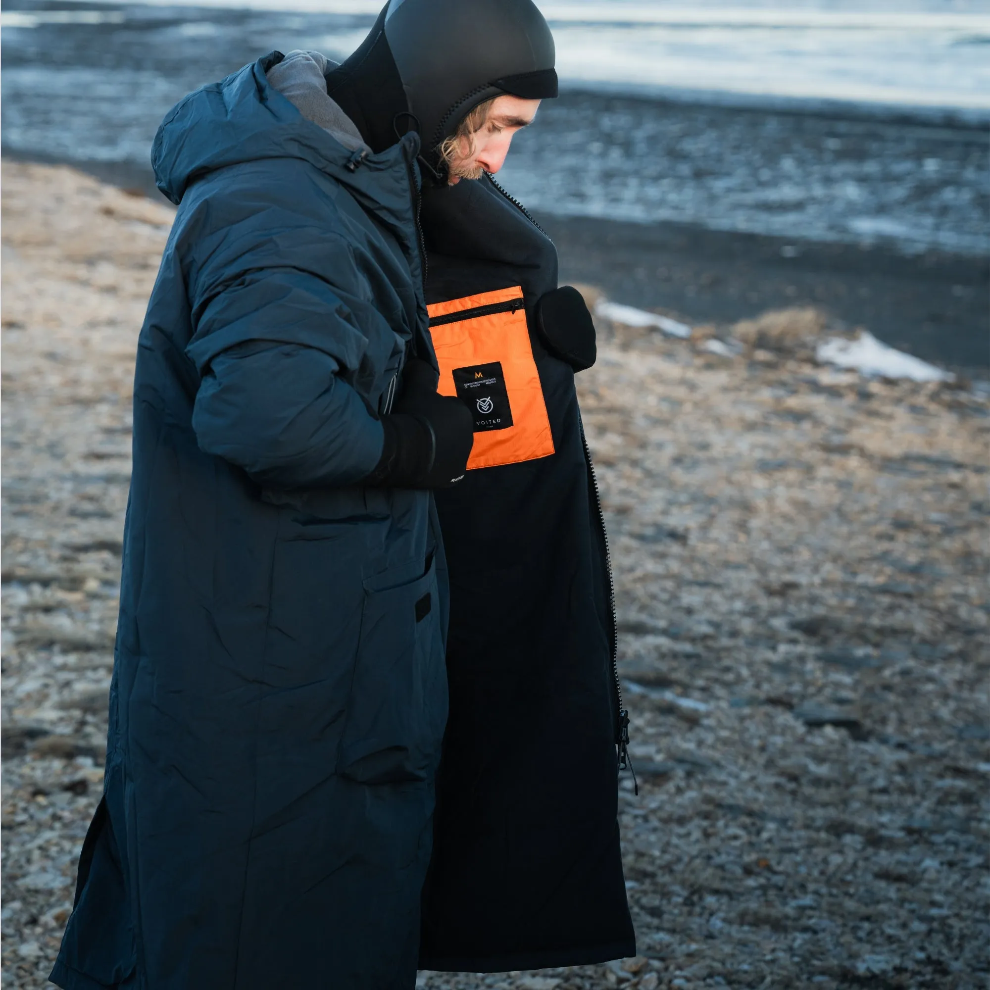 VOITED 2nd Edition Outdoor Change Robe & Drycoat for Surfing, Camping, Vanlife & Wild Swimming  - Ocean Navy
