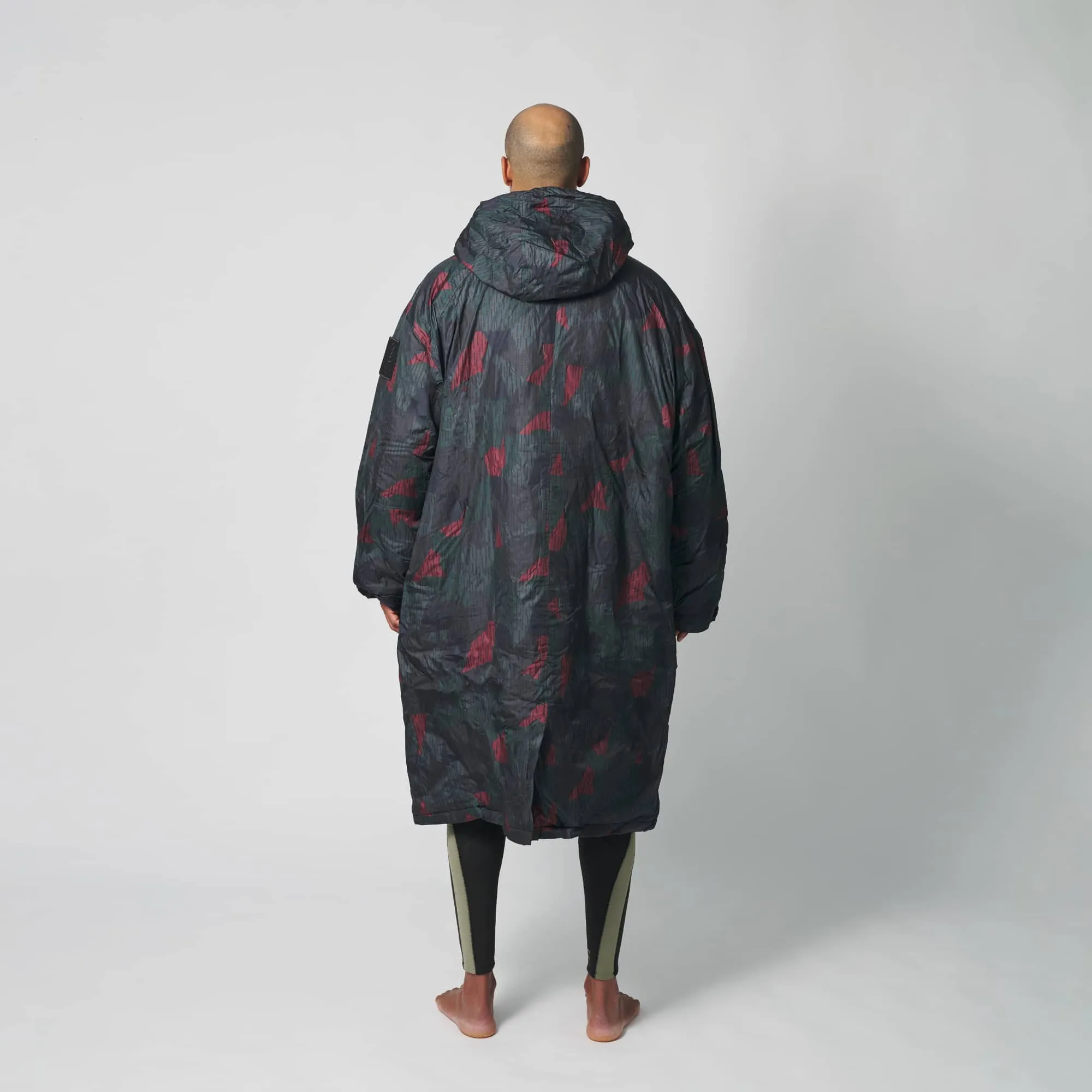 VOITED Original Outdoor Change Robe & Drycoat for Surfing, Camping, Vanlife & Wild Swimming  - Moment Camo
