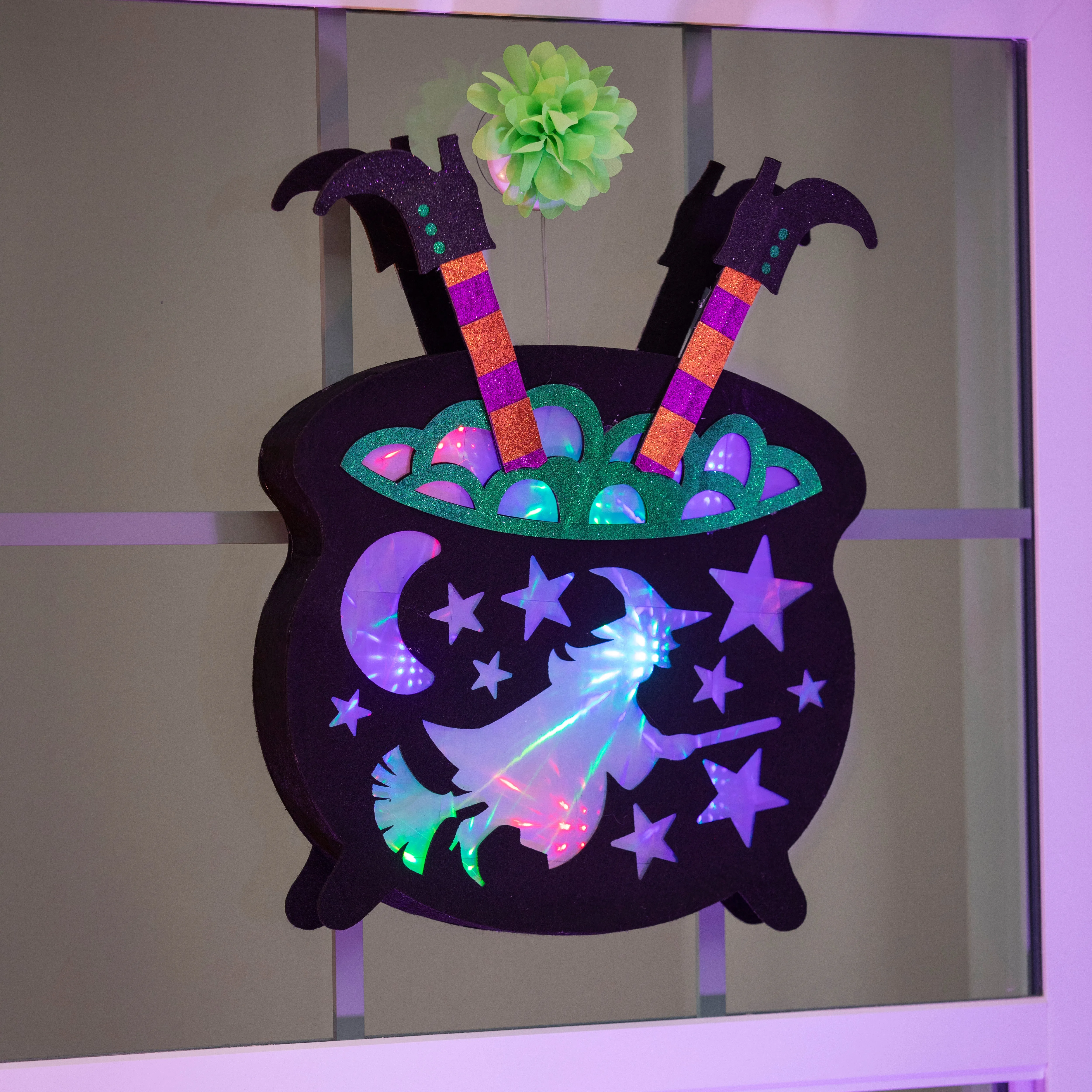 With Cauldron 3D LED with Diffusing Film Window Décor,2dhb2404mbl